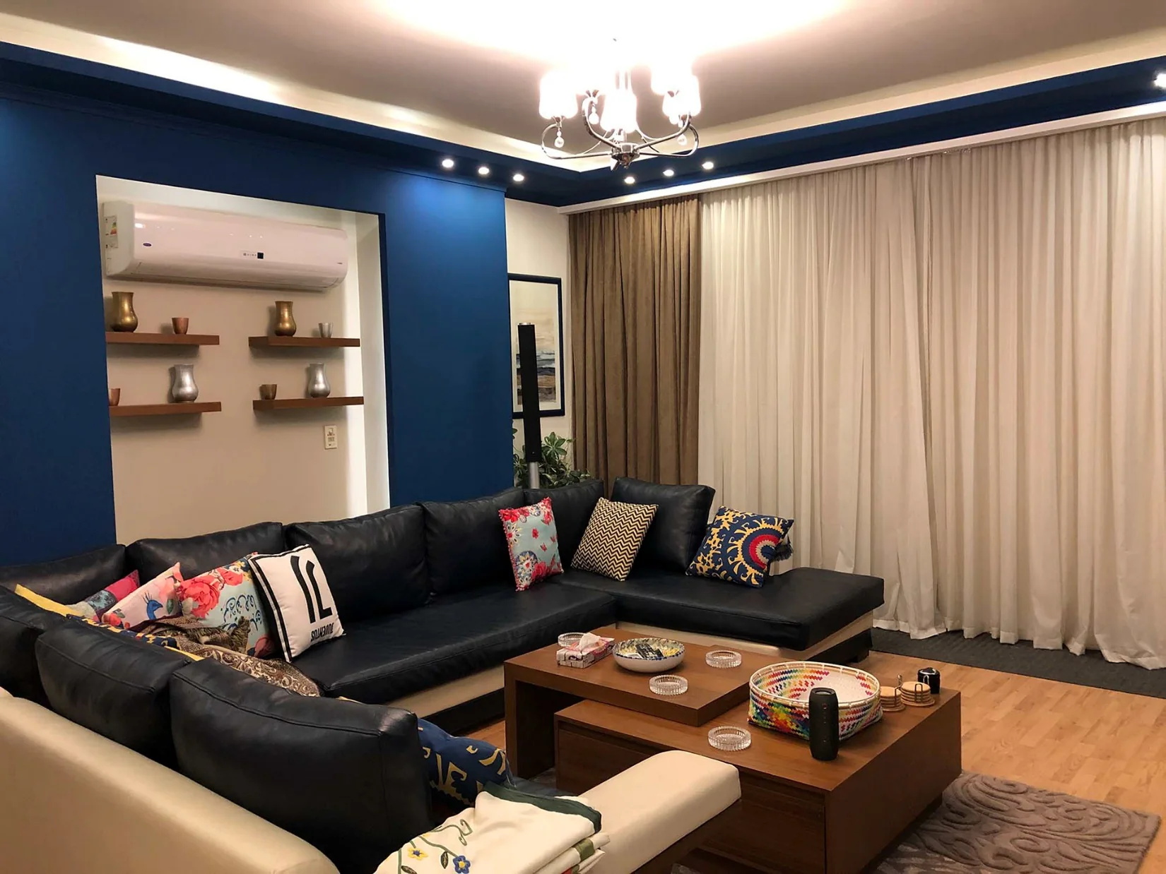 Master Living Room 02